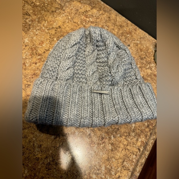 NWOT MICHAEL KORS GRAY CABLE KNIT FALL & WINTER HAT - Picture 4 of 6